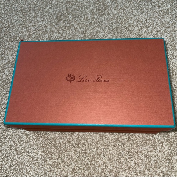 ❌SOLD❌ LORO PIANA WHITE GOLD LEATHER SUMMER CHARM LOAFER - Picture 3 of 16